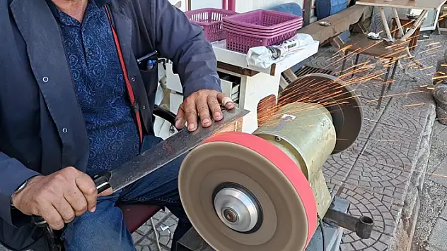 Karaman'da bayram öncesi bıçakçılara talep az
