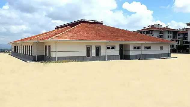 Karaman'da, belediyenin çocuk oyun köyü projesinde ana kucağı kısmı tamamlandı