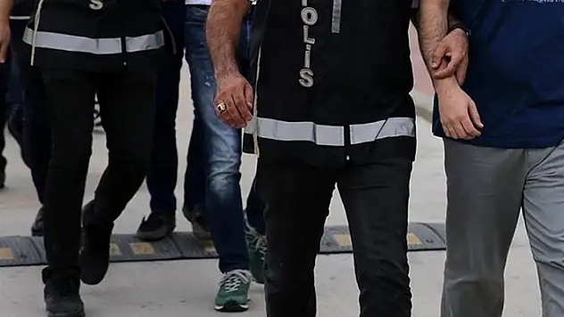 Karaman'da çeşitli suçlardan aranan 2 kişi yakalandı
