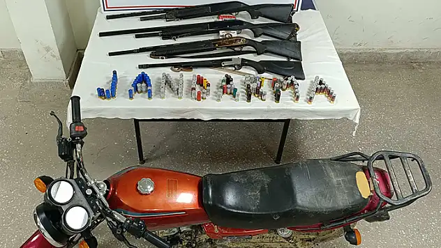 Karaman'da çeşitli suçlardan aranan 27 kişi yakalandı
