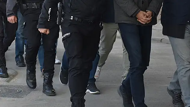 Karaman'da çeşitli suçlardan aranan 34 kişi yakayı ele verdi