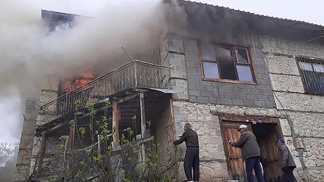 Karaman'da çıkan yangında 83 yaşındaki kadın öldü
