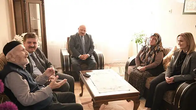 Karaman'da Cumhuriyet'in 'asırlık çınarları' ziyaret edildi
