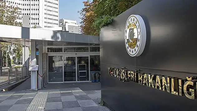 Karaman'da devrilen traktörün altında kalan sürücü öldü