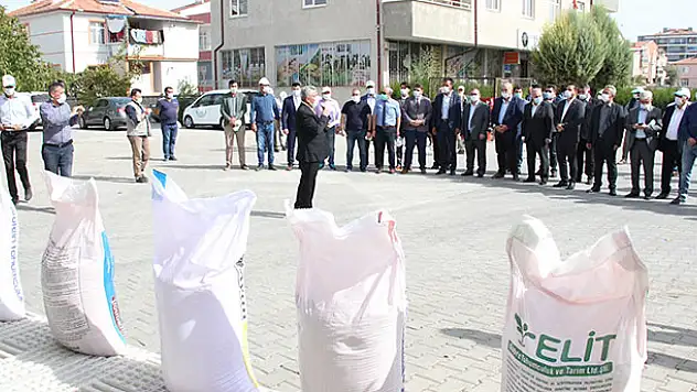 Karaman'da doludan zarar gören çiftçilere tohum desteği