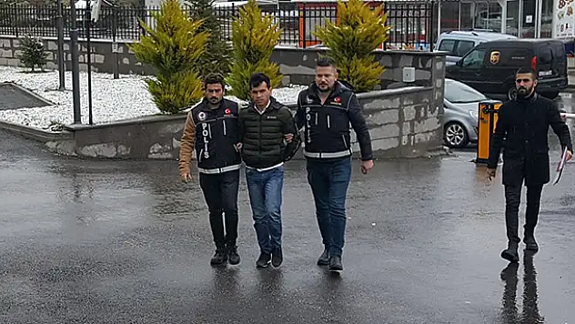Karaman'da eroinle yakalanan yabancı uyruklu şahıs tutuklandı