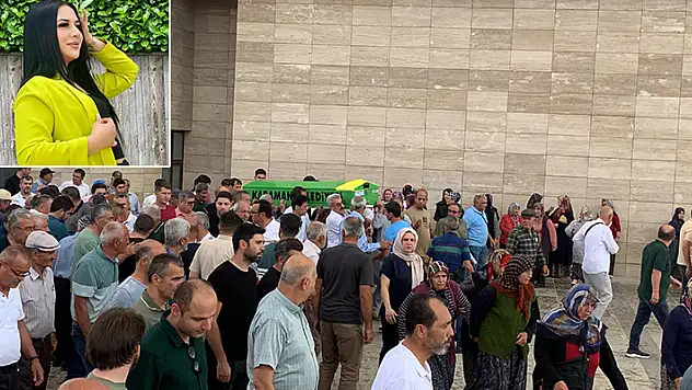 Karaman'da eski sevgilisi tarafından öldürülen kadın son yolculuğuna uğurlandı
