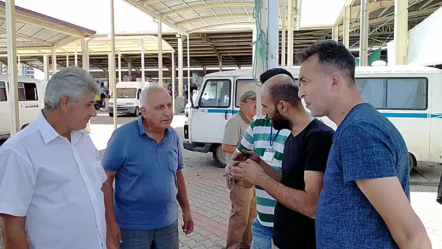 Karaman'da esnaf satın aldığı iş yerinde temizlik yaparken bulduğu torbadan servet çıktı 