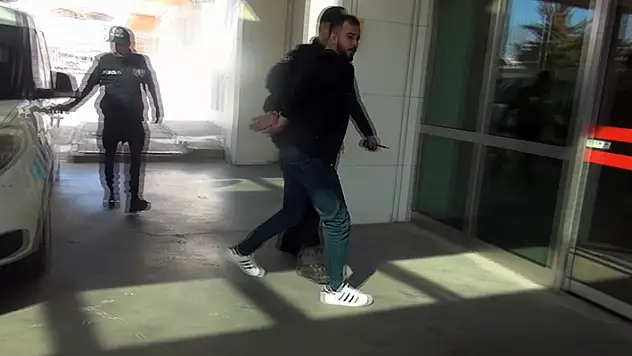 Karaman'da ev, iş yeri ve otomobil kurşunlayan 3 kişi yakalandı

