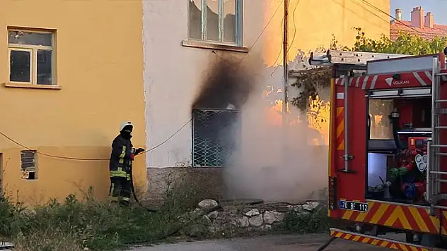 Karaman'da ev sahibine kızan öfkeli kiracı evi ateşe verdi
