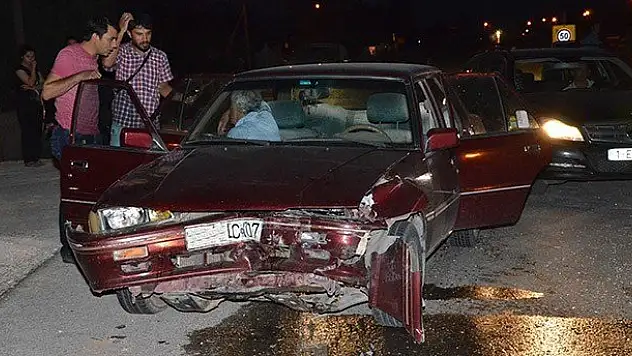 Karaman 'da iki otomobil çarpıştı: 5 yaralı