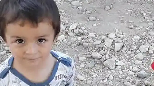 Karaman'da ilaçlama makinesinde sıkışıp ölen çocuk doğum gününde toprağa verildi