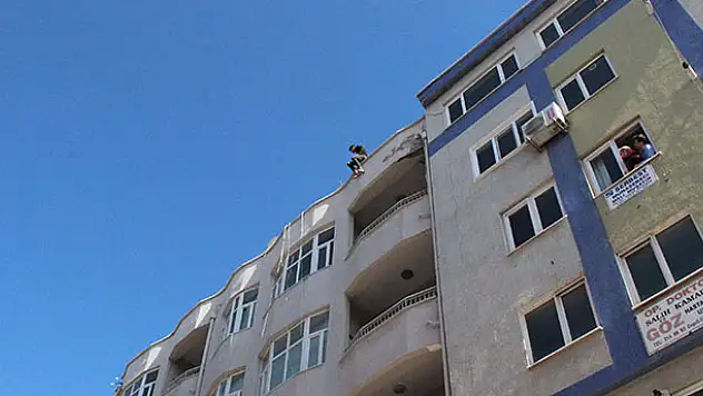 Karaman'da intihara kalkışan genci yakınları ikna etti