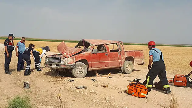 Karaman'da kamyonet devrildi: 1 ölü, 4 yaralı