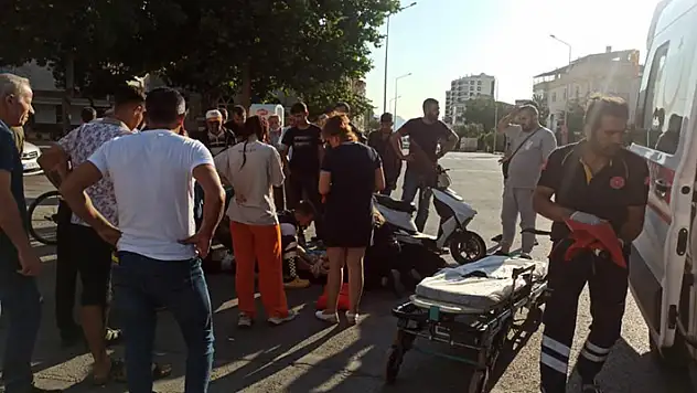 Karaman'da kamyonet ile elektrikli bisiklet çarpıştı: 2 yaralı
