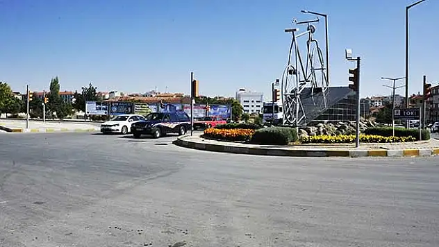 Karaman'da köprülü kavşak çalışmaları