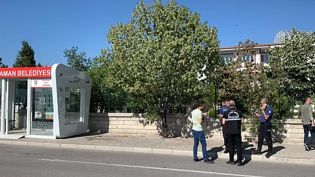 Karaman'da lise öğrencilerinin bıçakla şakası hastanede bitti
