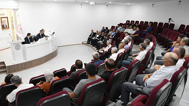 Karaman'da muhtarlar toplantısı yapıldı
