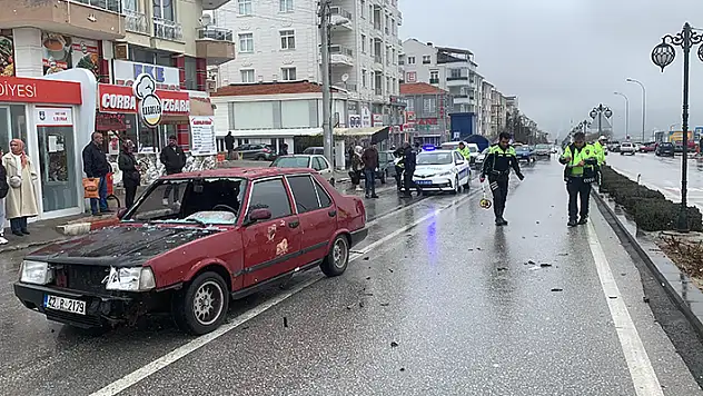 Karaman'da otomobilin çarptığı yaşlı çift yaralandı
