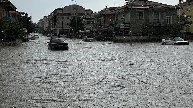 Karaman'da sağanak etkili oldu
