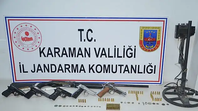 Karaman'da tarihi eser ve silah operasyonu: 28 parça tarihi eser ele geçirildi
