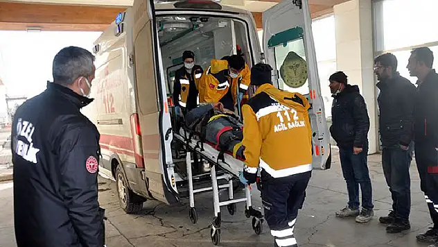 Karaman'da taş ocağı işçilerinin servisi devrildi: 1 ölü, 5 yaralı