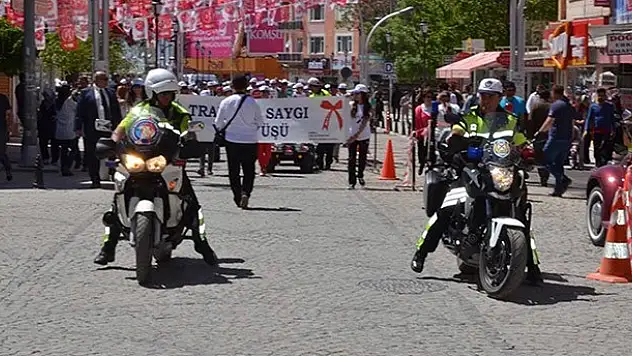 Karaman'da Trafiğe Saygı yürüyüşü yapıldı