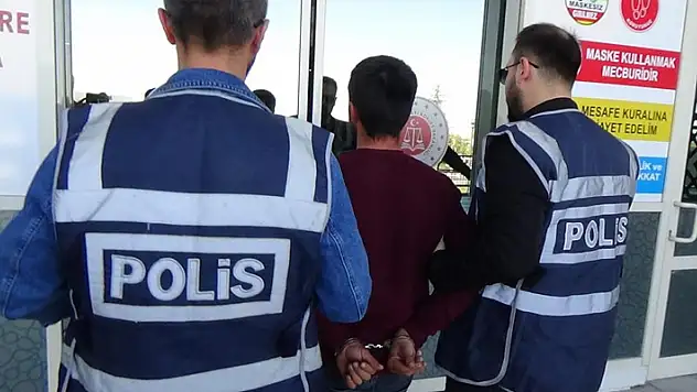 Karaman'da üvey babasını bıçaklayarak öldüren zanlı tutuklandı
