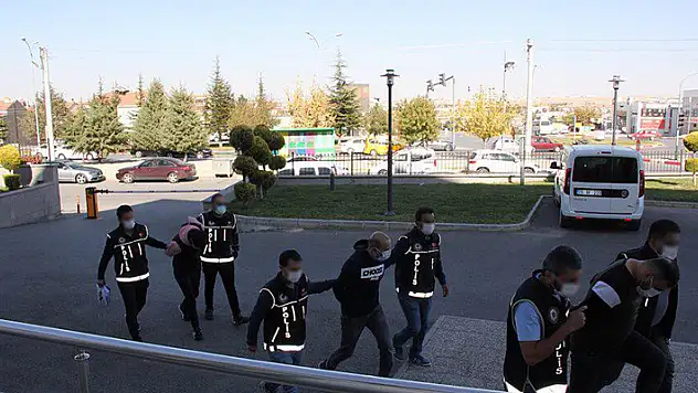 Karaman'da uyuşturucu operasyonunda 4 kişi tutuklandı
