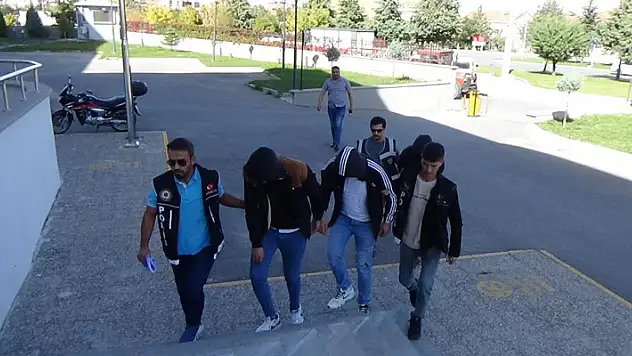 Karaman'da uyuşturucudan gözaltına alınan 2 şüpheli tutuklandı
