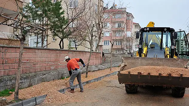 Karaman'da yol ve kaldırım çalışmaları