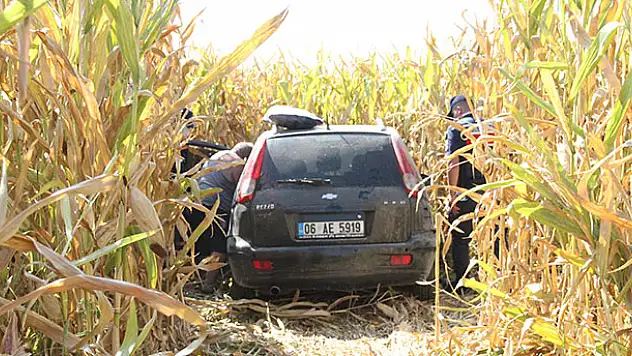 Karaman'da yoldan çıkan otomobil mısır tarlasına uçtu: 3 yaralı