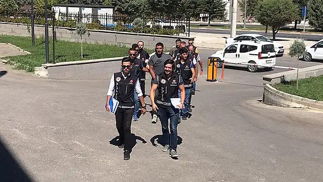 Karaman'daki 3'üncü dalga 'Sil Süpür' uyuşturucu operasyonunda 3 tutuklama

