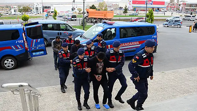 Karaman'daki hırsızlık şüphelileri Konya'da yakalandı
