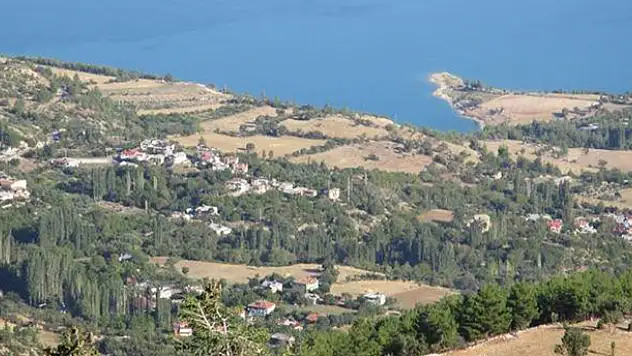 Karaman Ermenek'te bir köy, koronavirüs nedeniyle karantinaya alındı