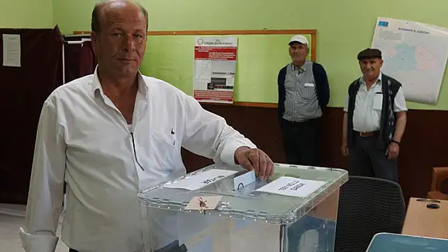 Karaman'ın bu köyünde tekrarlanan seçimde muhtar, tek aday olarak yeniden seçildi