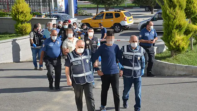 Karaman merkezli FETÖ/PDY yeniden yapılanması operasyonunda 10 zanlı yakalandı