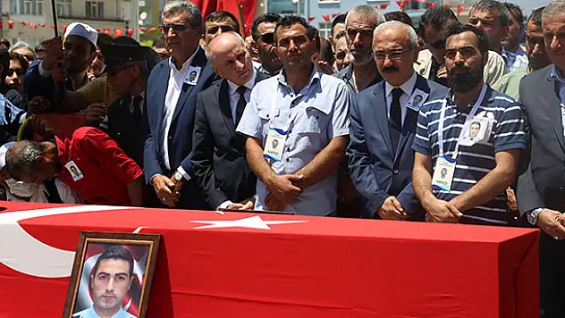 Karaman şehidini uğurladı
