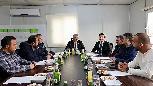 Karaman-Ulukışla Hızlı Tren Hattı'nda saha incelemesi