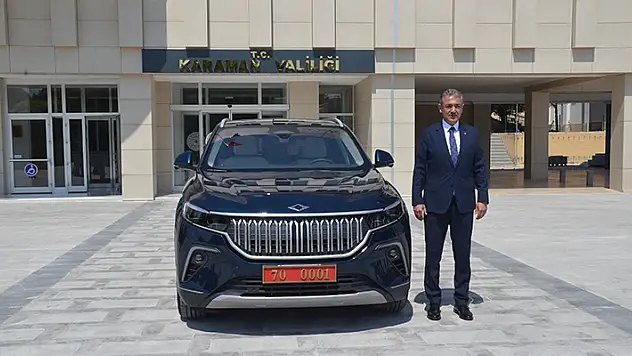 Karaman Valisi Tuncay Akkoyun, yerli otomobil Togg'u teslim aldı
