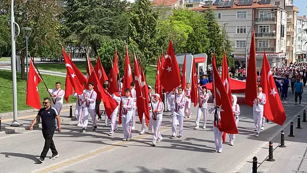 Karaman'da 19 Mayıs Atatürk'ü Anma Gençlik ve Spor Bayramı kutlandı
