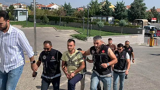 Karaman'da 3 kişi uyuşturucudan tutuklandı!
