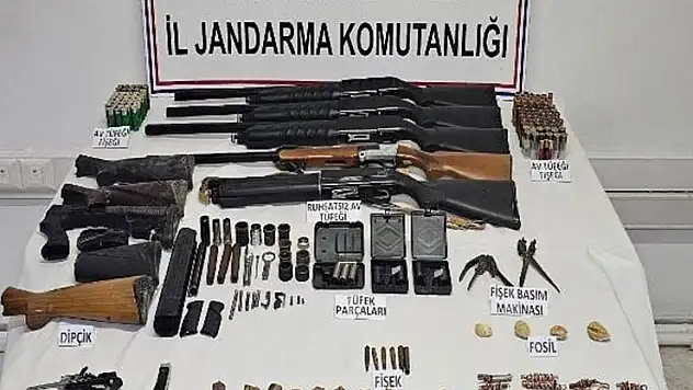 Karaman'da aranan 30 kişi yakalandı, 4'ü tutuklandı