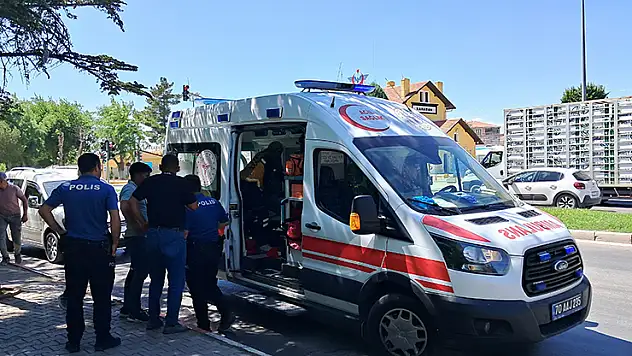 Karaman'da çatıdan düşen çocuk ağır yaralandı