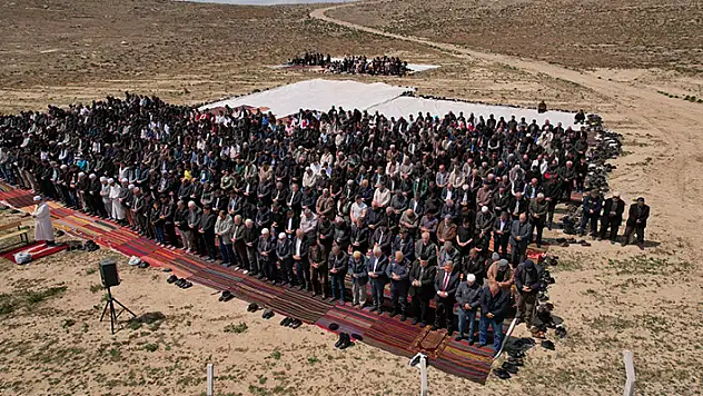 Karaman'da çiftçiler yağmur duasına çıktı
