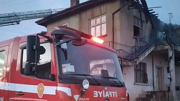 Karaman'da ev yangını korkuttu
