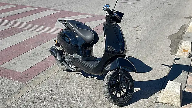 Karaman'da Fiat otomobille çarpışan motosikletli yaralandı