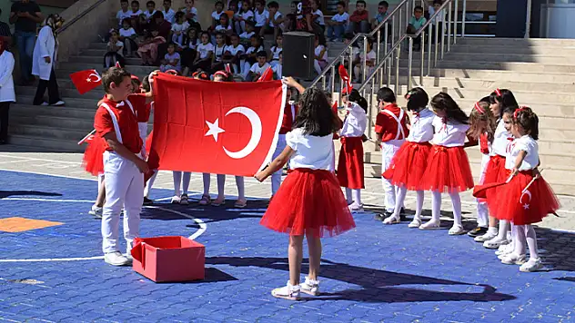Karaman'da ilköğretim haftası kutlandı
