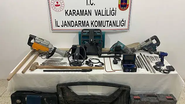Karaman'da kaçak kazı yapan 5 kişi yakalandı
