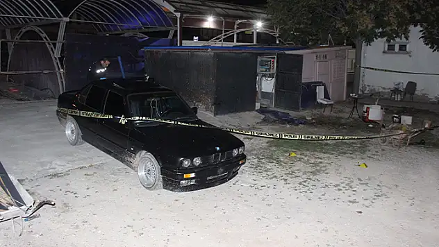 Karaman'da kahve içerken silahlı saldırıya uğrayan kişi ağır yaralandı
